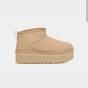Brand new UGG platform low